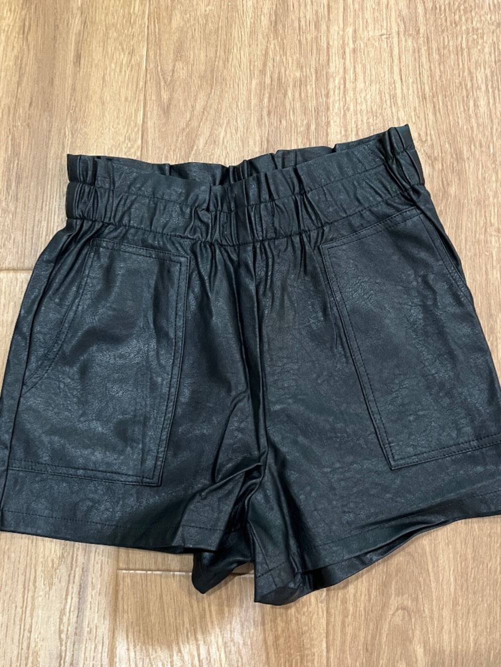 Colina faux leather high waist shorts size small